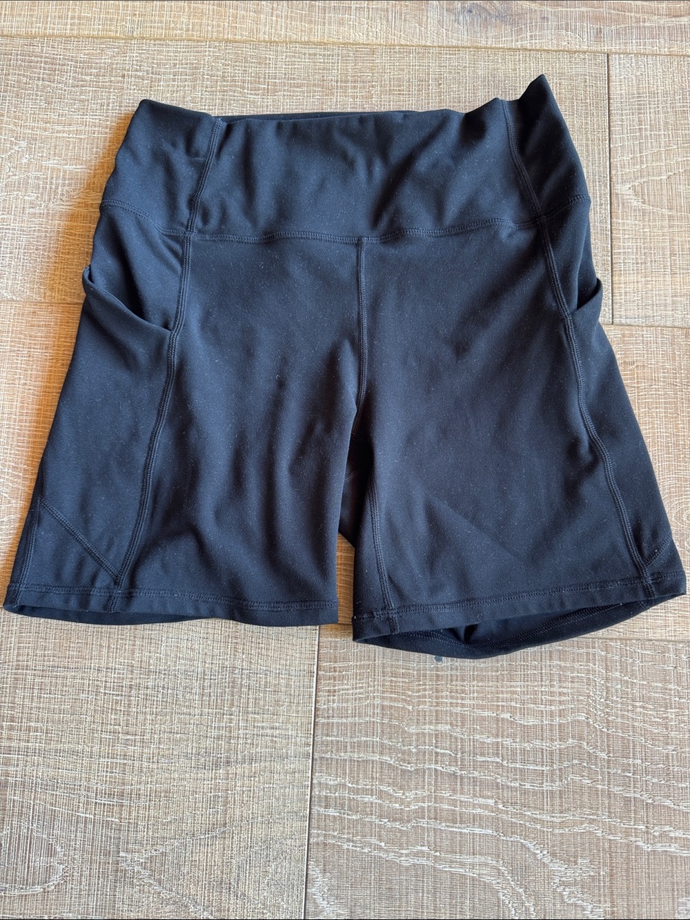 High-Waist Black Women's Fabletics Active Shorts 6” M